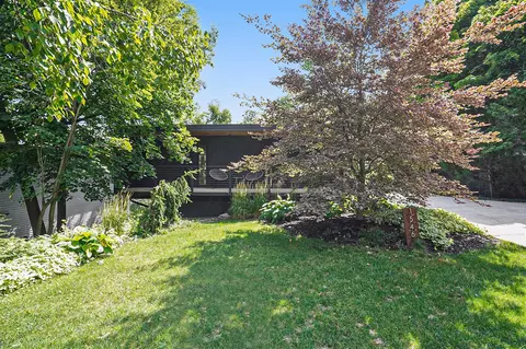 1546 Edgewood, Grand Rapids, MI 49506