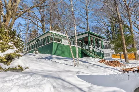 7059 Harvey, Ludington, MI 49431