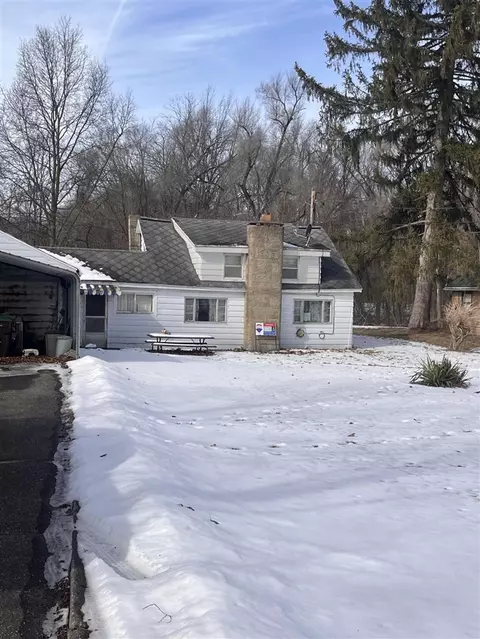 1033 N Clark, Albion, MI 49224