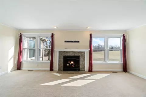 Living - 9811 Case, Brooklyn, MI 49230 photo 2 of 6