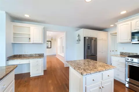 Kitchen - 9811 Case, Brooklyn, MI 49230 photo 6 of 6