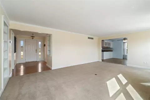 Living - 9811 Case, Brooklyn, MI 49230 photo 4 of 6