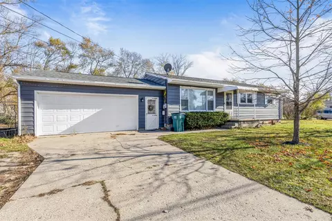 3210 Mccracken, Norton Shores, MI 49441