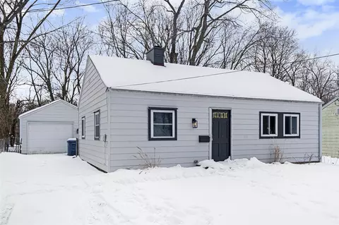 1437 W North, Kalamazoo, MI 49006