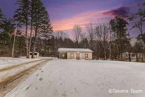 16654 148th, Spring Lake, MI 49456