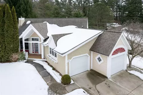974 Wildflower, Holland, MI 49424