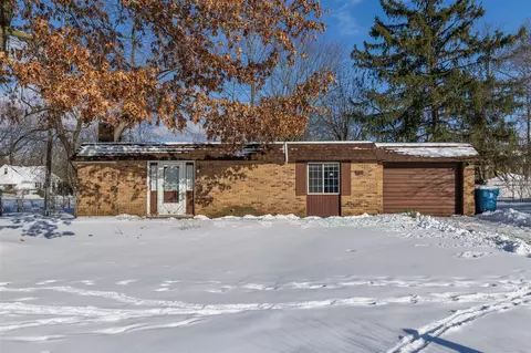 216 Cherry Hl, Kalamazoo, MI 49006