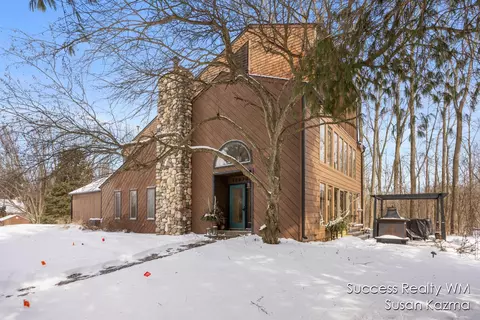 10870 Phelps, Sparta, MI 49345