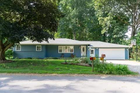6776 2nd, Coloma, MI 49038