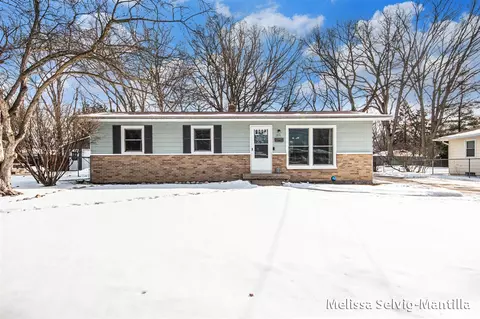 3816 Collingwood, Wyoming, MI 49519