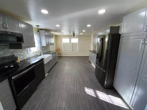 Kitchen - 3842 Jarrow, Jackson, MI 49201 photo 3 of 3
