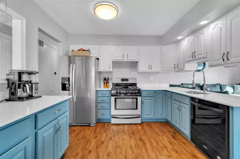 29451 Tamarack, Flat Rock, MI 48134 photo 14
