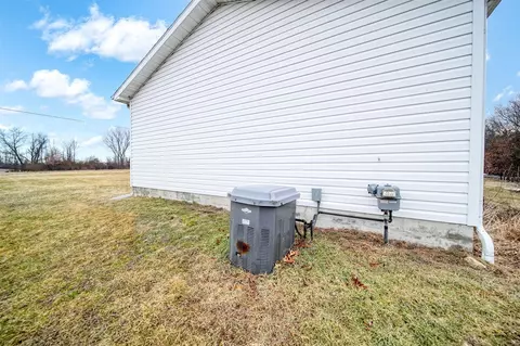 1930 E Kimmel, Jackson, MI 49201 photo 34