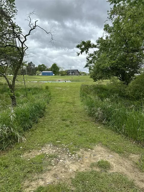 Exterior - 8895 S Airport, Dewitt, MI 48820 photo 13 of 16