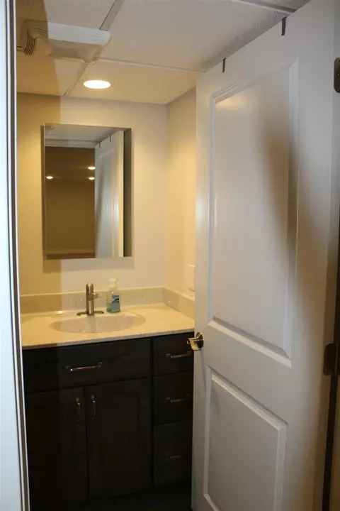 Bath - 8895 S Airport, Dewitt, MI 48820 photo 6 of 8