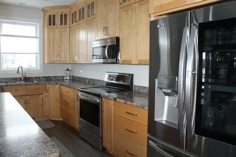Kitchen - 8895 S Airport, Dewitt, MI 48820 photo 7 of 10