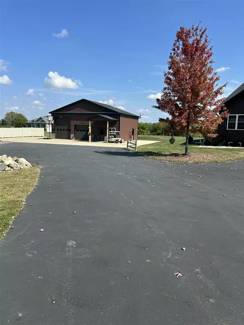 Exterior - 8895 S Airport, Dewitt, MI 48820 photo 2 of 16