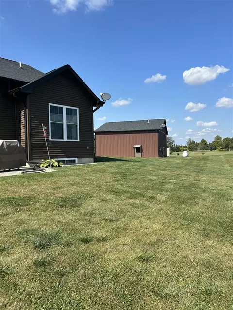 Exterior - 8895 S Airport, Dewitt, MI 48820 photo 3 of 16