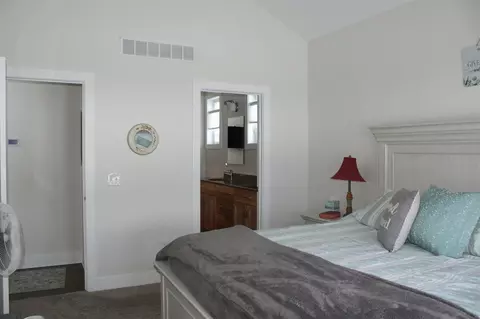 Bedroom - 8895 S Airport, Dewitt, MI 48820 photo 2 of 9