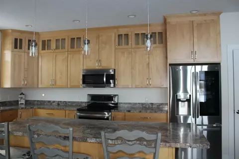 Kitchen - 8895 S Airport, Dewitt, MI 48820 photo 3 of 10