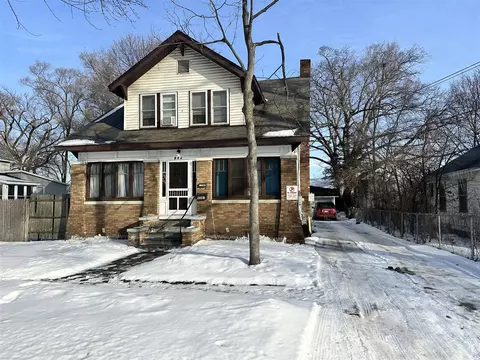 604 W W Frst, Muskegon, MI 49441