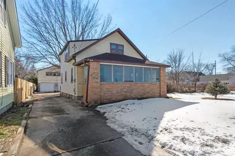 210 Burt, Grand Rapids, MI 49548