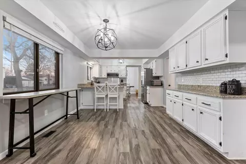 Kitchen - 5784 Larkins, Troy, MI 48085 photo 5 of 5
