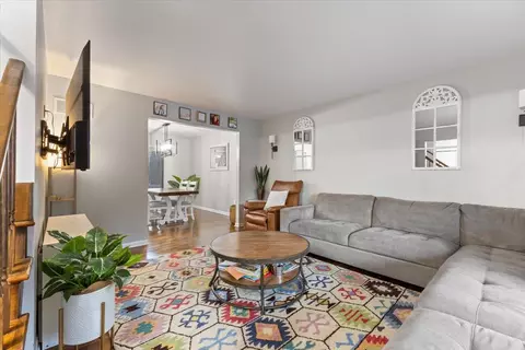 Living - 5784 Larkins, Troy, MI 48085 photo 3 of 3