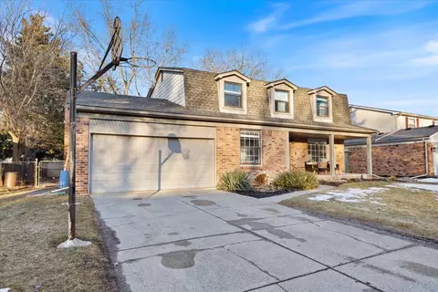 Exterior - 5784 Larkins, Troy, MI 48085 photo 3 of 5