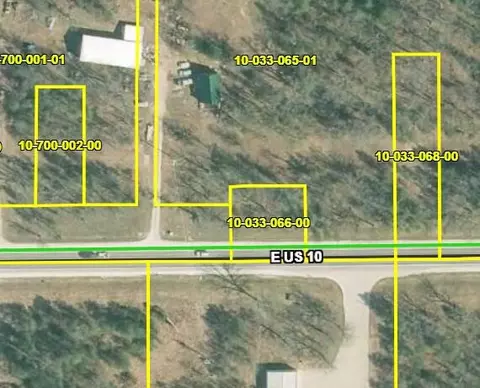 2148 Us 10, Idlewild, MI 49642