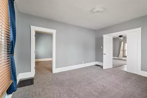 Living - 210 E Argyle, Jackson, MI 49202 photo 4 of 4