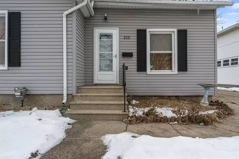 Exterior - 210 E Argyle, Jackson, MI 49202 photo 1 of 3