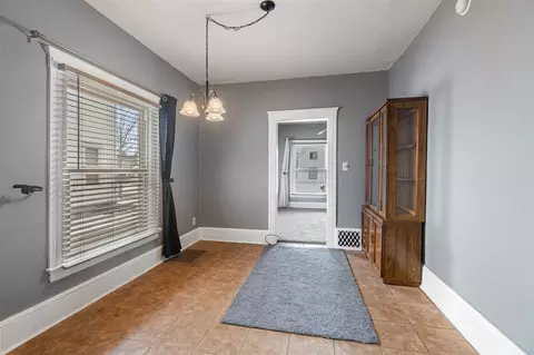 Dining - 210 E Argyle, Jackson, MI 49202 photo 2 of 2