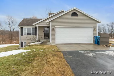 2286 Winston Vw, Cedar Springs, MI 49319