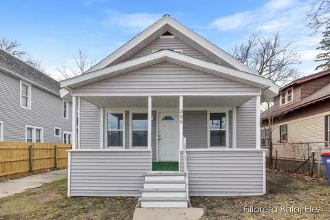 555 Oakdale, Grand Rapids, MI 49507