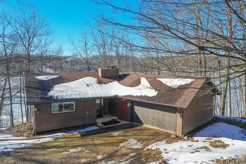 02420 37 12, Gobles, MI 49055