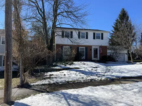 2221 Shawnee, Grand Rapids, MI 49506
