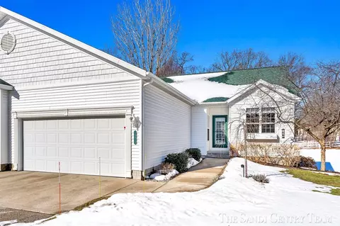 15013 Saddlebrook, Spring Lake, MI 49456