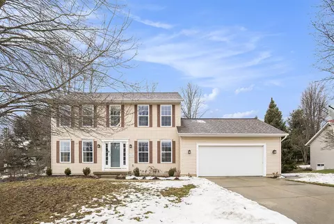 8255 Vista Royale, Rockford, MI 49341