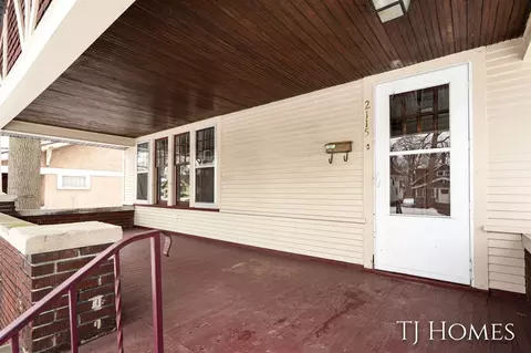 2115 Sanford, Muskegon, MI 49444