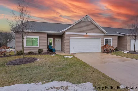 4268 Cidermill #43, Wayland, MI 49348
