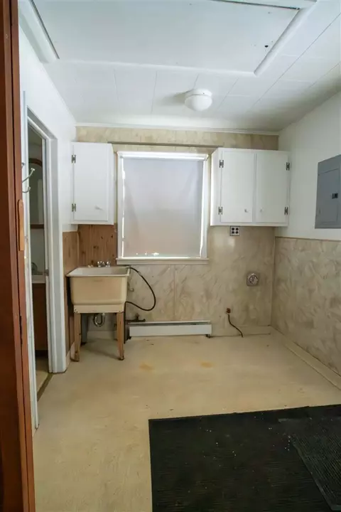 16010 Hollywood, Romulus, MI 48174 photo 10