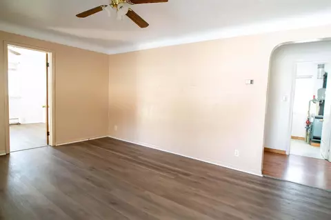 16010 Hollywood, Romulus, MI 48174 photo 5