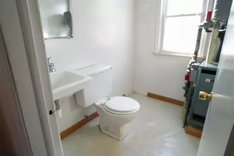 16010 Hollywood, Romulus, MI 48174 photo 18