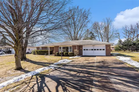Exterior - 64624 W Northpark, Constantine, MI 49042 photo 3 of 5