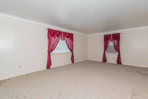 Living - 1054 Bronson, Plainwell, MI 49080 photo 3 of 4