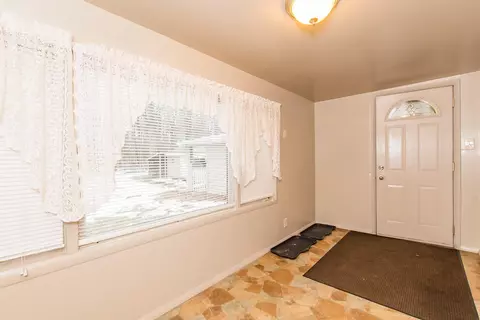 Entry Way - 1054 Bronson, Plainwell, MI 49080 photo 2 of 2