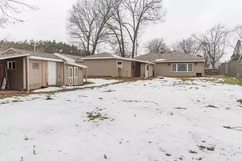 Exterior - 1054 Bronson, Plainwell, MI 49080 photo 5 of 5