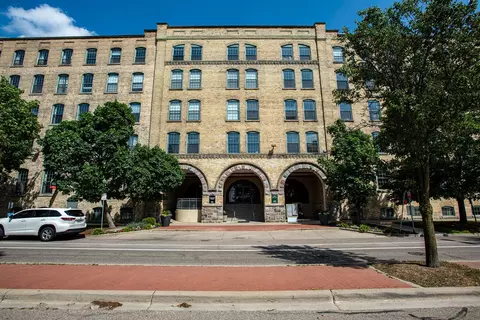 940 Monroe # 461, Grand Rapids, MI 49503