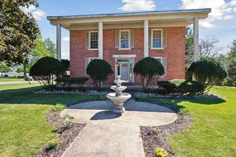330 E Main, Centreville, MI 49032